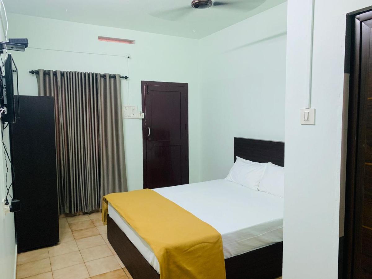 Apsara Residency Hotel Perintalmanna Exterior photo