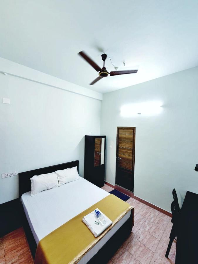 Apsara Residency Hotel Perintalmanna Exterior photo