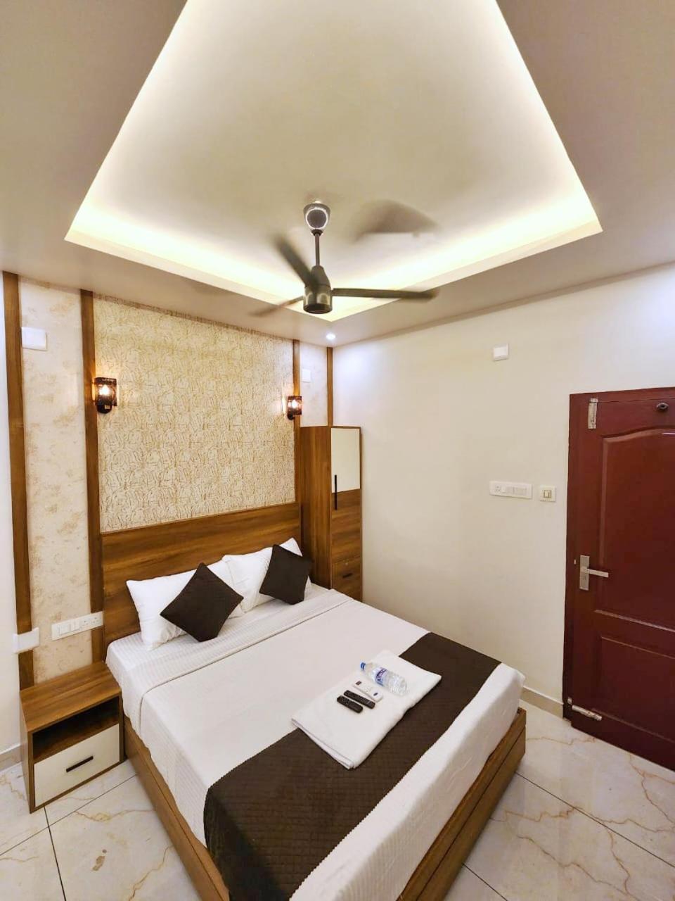 Apsara Residency Hotel Perintalmanna Exterior photo
